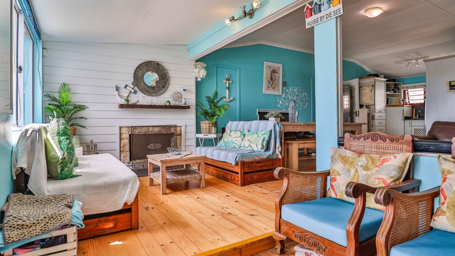 4 Bedroom Property for Sale in Perlemoenbaai Western Cape